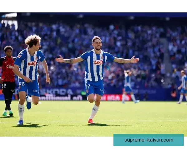 西甲巴列卡诺状态回暖，近期比赛表现稳健引人关注